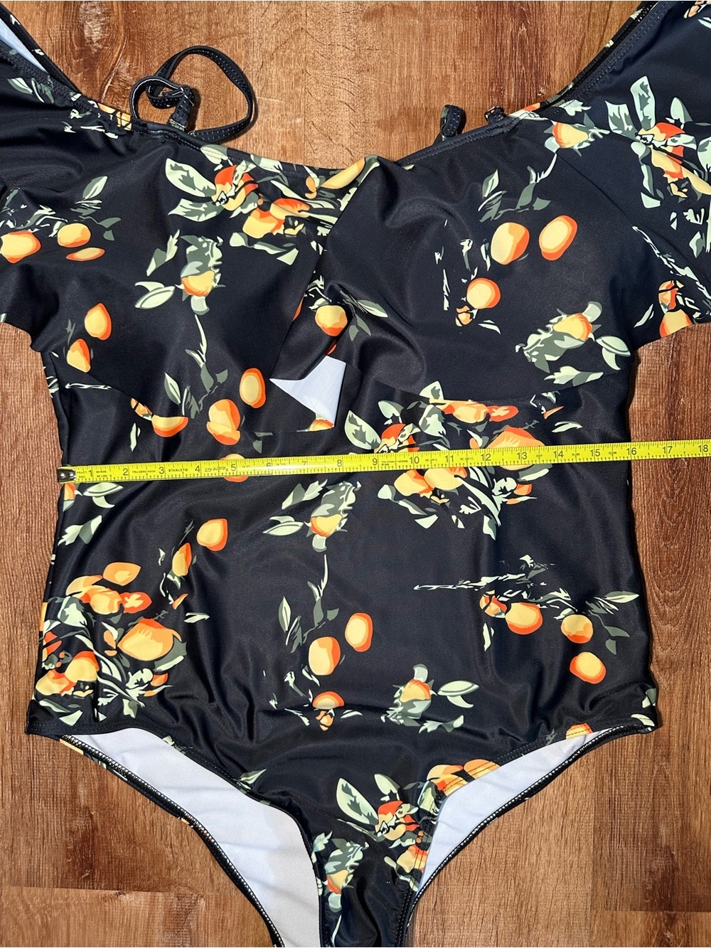 Swimsuit - Picture 7 of 8
